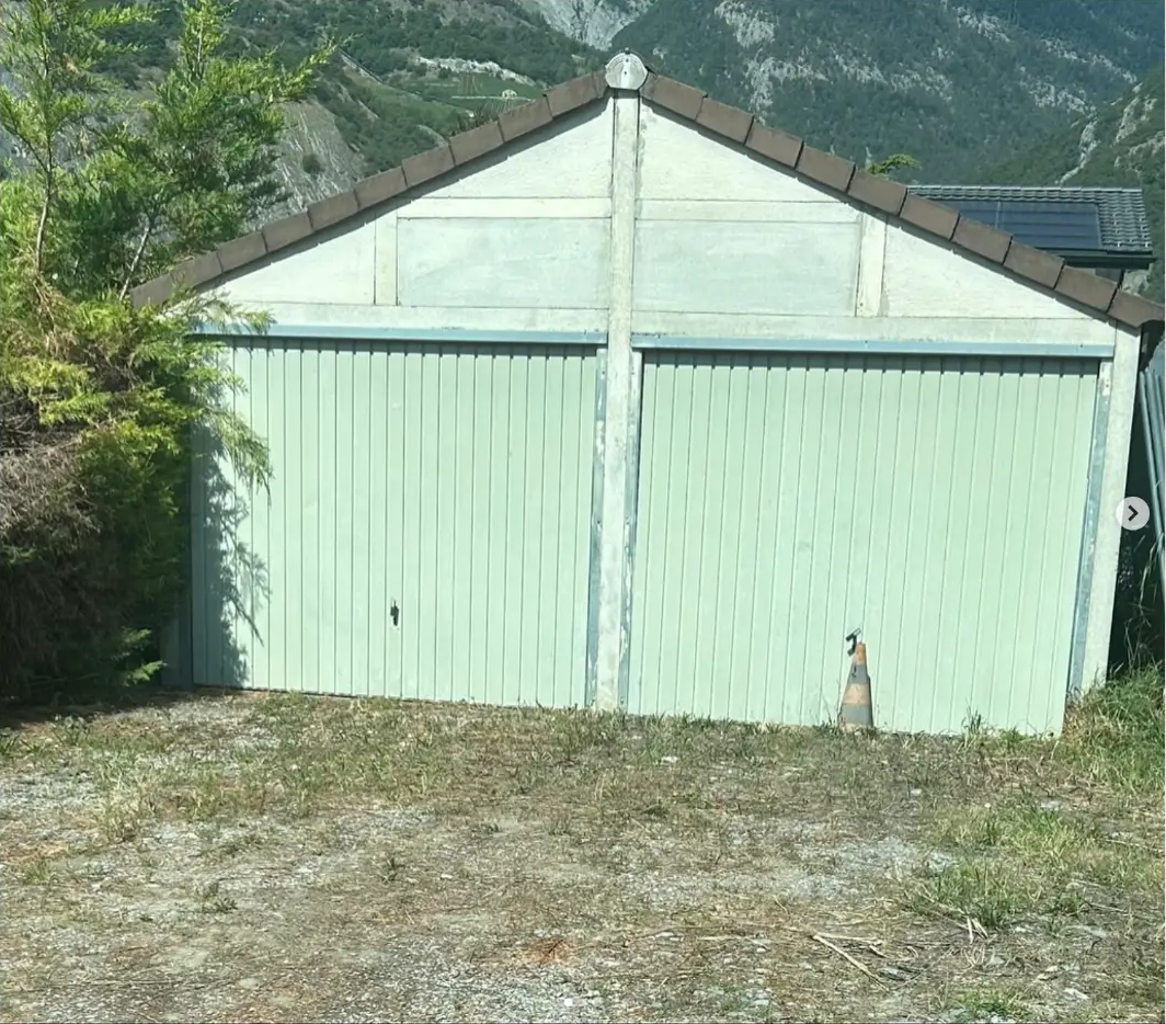 Garage avant les travaux de démolition
